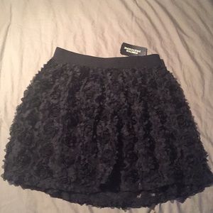 Black textured skirt